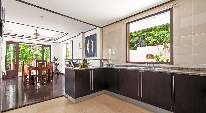 Paradise Island Estate