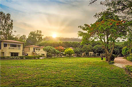 Manu Maharani Resorts