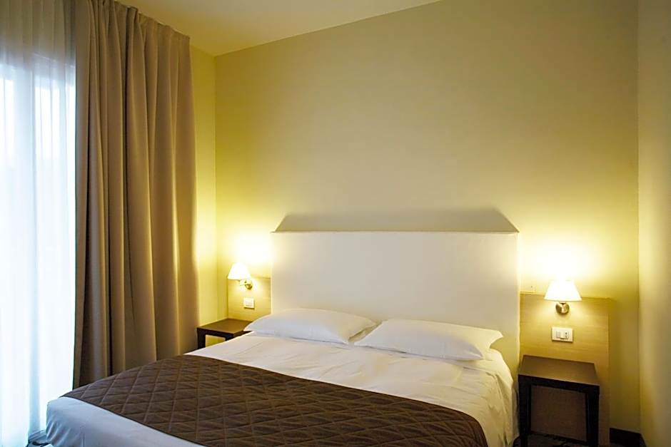 Regal Hotel & Residence