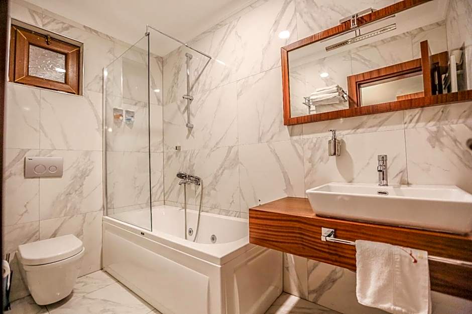 Akamoy Boztepe Hotel & restaurant