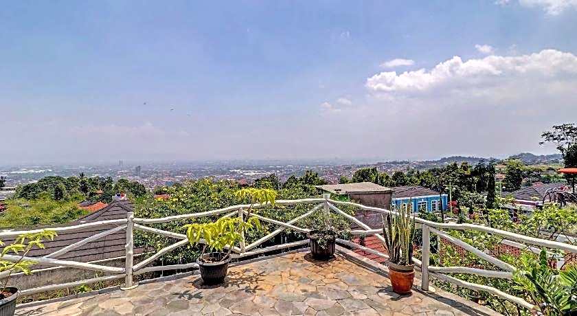 Collection O 90617 Rumah Oma Opa Syariah