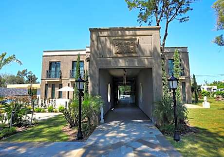 Sandora Boutiuqe Hotel