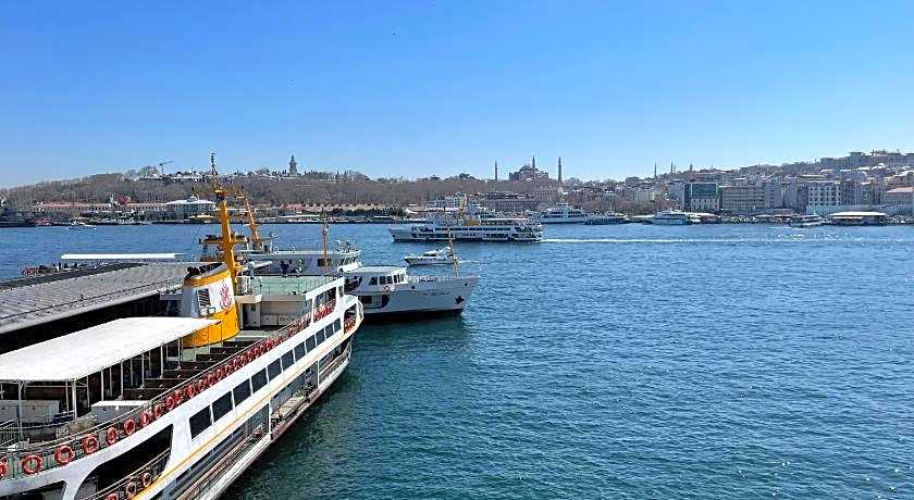 Weingart Seaside Hotel