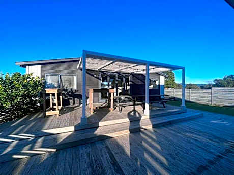 Hosts on the Coast Beach Break Matarangi