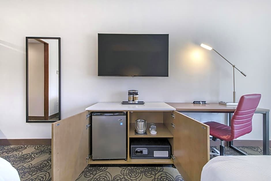 DoubleTree By Hilton Raleigh Cary