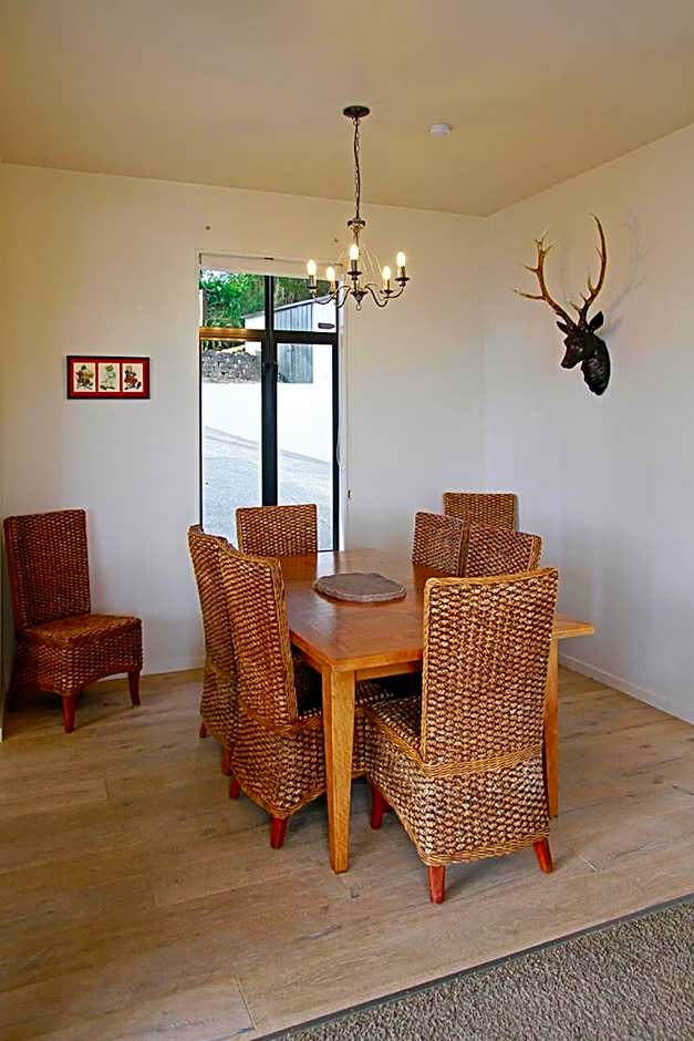 Tahi Lodge - Matakana Coast