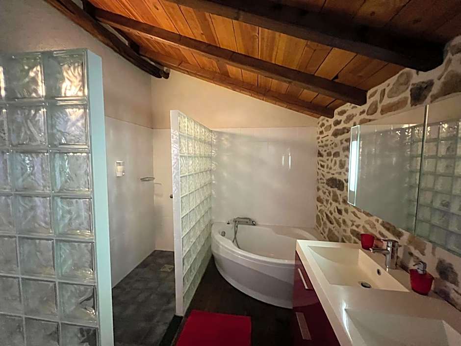 Domaine de Brise Bois - Chambres & Gîtes
