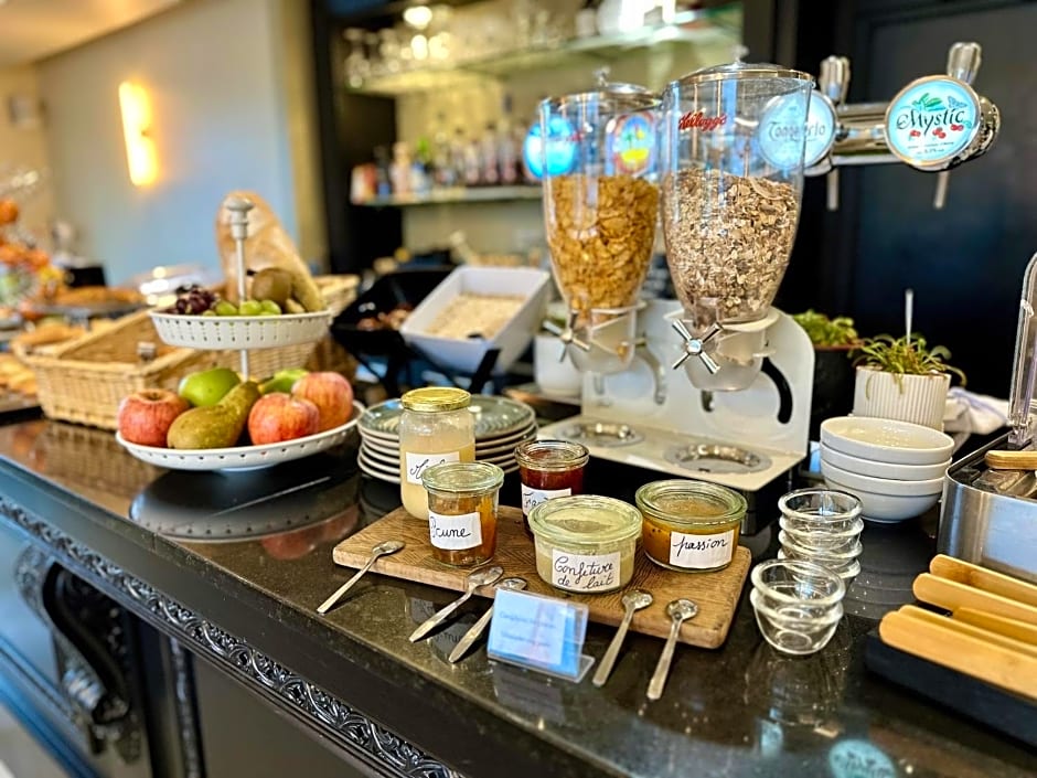 Logis Hôtel & Restaurant Le Vert Bocage