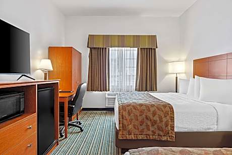 Accessible - 2 Queen, Mobility Accessible, Roll In Shower, Non-Smoking, Full Breakfast