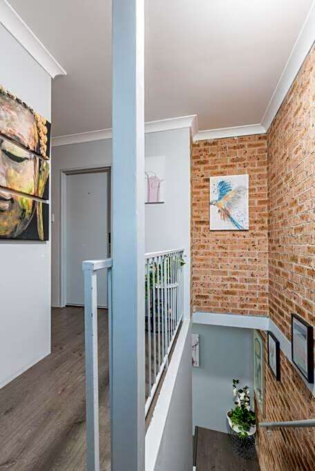 Cozy Double Room - Central Spot - Shared Bathroom