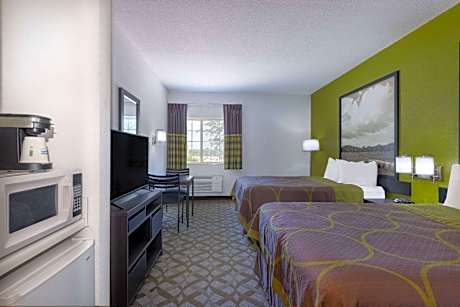 Queen Room with Two Queen Beds - Non-Smoking
