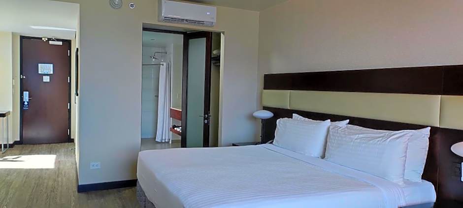 Four Points by Sheraton San Jose Sabana