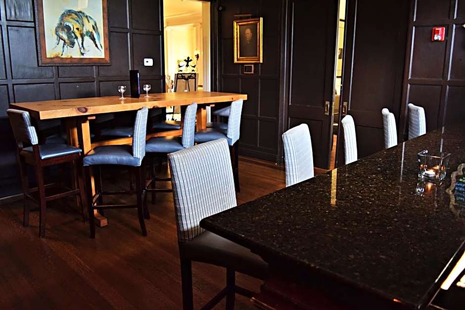 JH Adams Inn, Trademark Collection by Wyndham