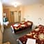 Hotel Daisy Budget