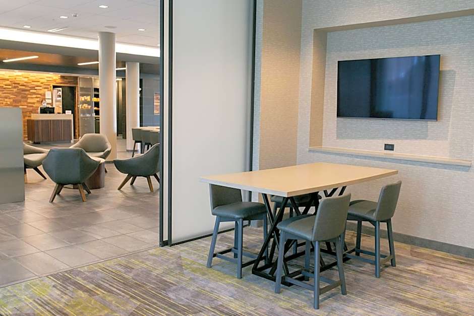 Courtyard by Marriott Elkhart