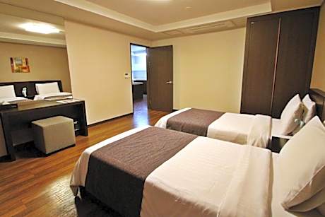 Family Suite with Sea View