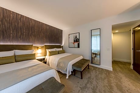 Deluxe Room with Two Double Beds