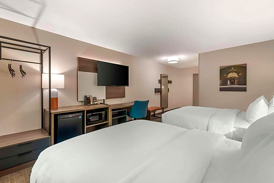 Comfort Inn & Suites Saratoga Springs