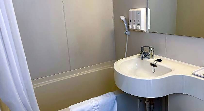 Toyoko Inn Kokura-eki Minami-guchi