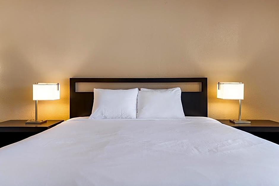 The Prime Suites, Vallejo - Napa Valley and Six Flags Discovery Kingdom