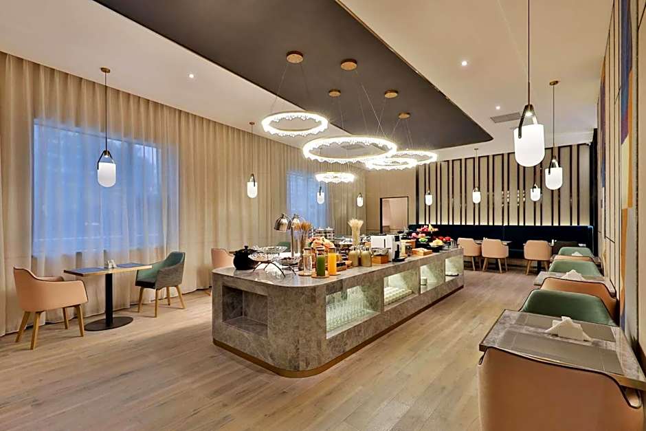 Orange Hotel Jinji Lake in Suzhou Center