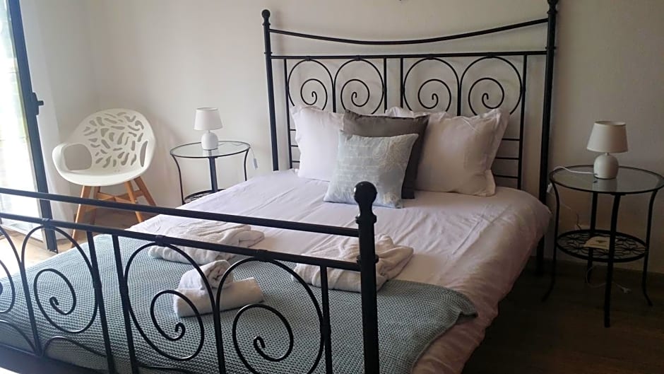 BB Silvercoast Casa das Flores