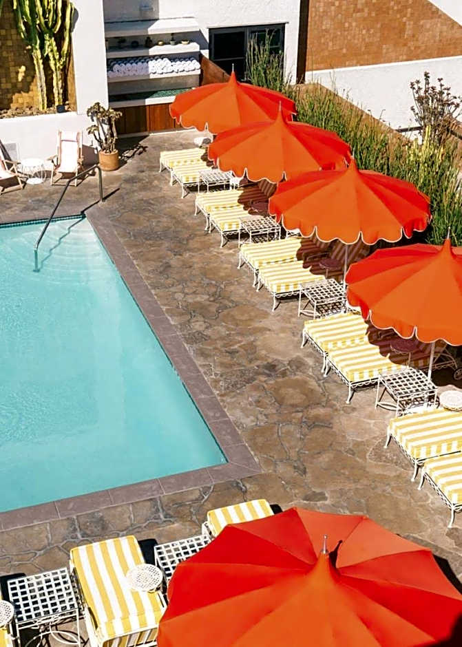 Silver Lake Pool & Inn