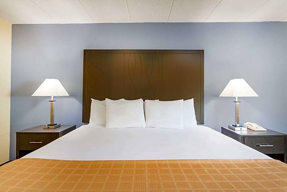 Days Inn by Wyndham Wilkes Barre