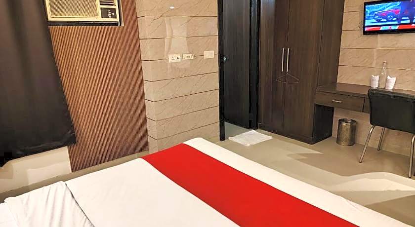 Hotel Shelter- 150 M From Lucknow Railway Station