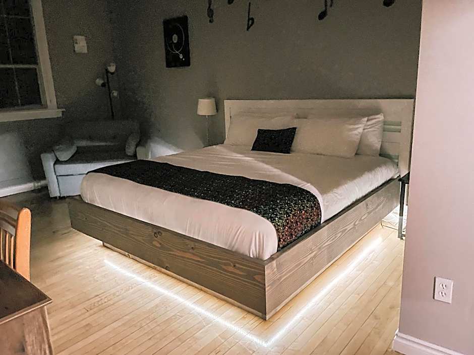Northside School Bed & Breakfast