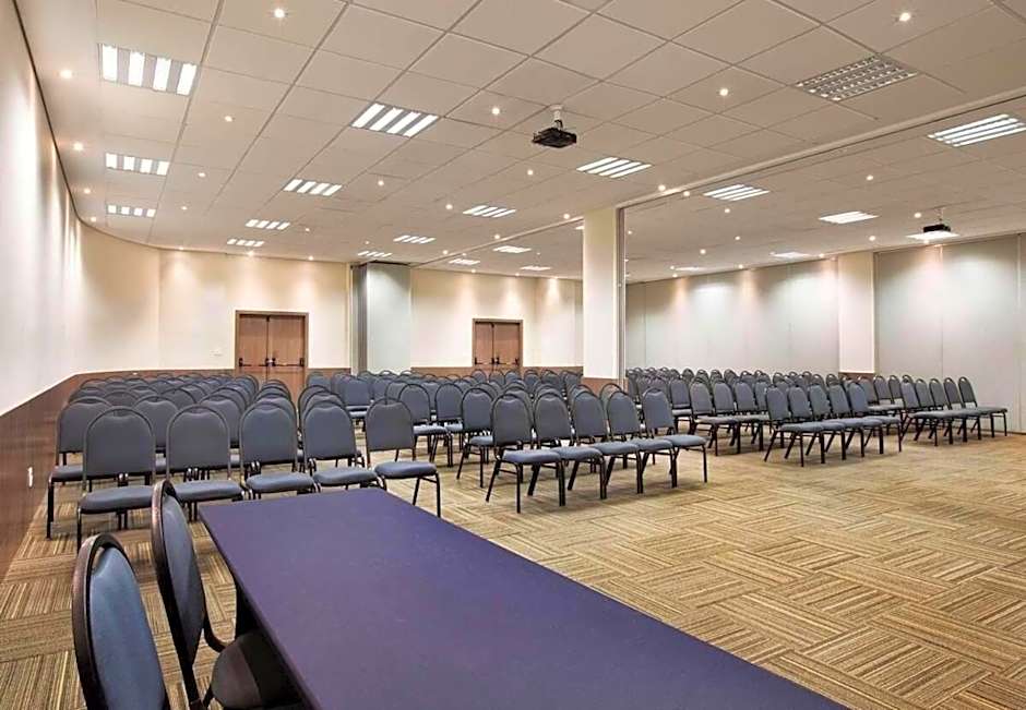 Hotel Internacional Ibirapuera 2534 proximo Metro