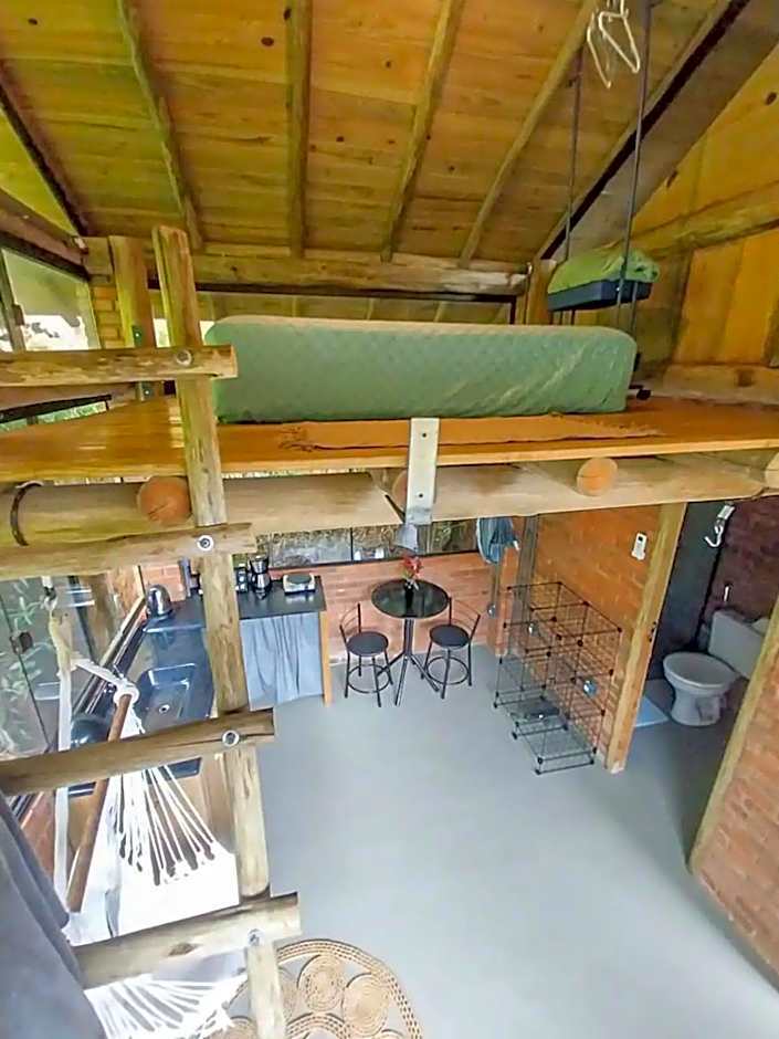 Suíte com cachoeira no quintal