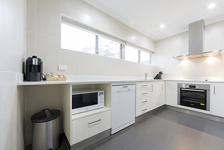 Forrest Hotel & Apartments