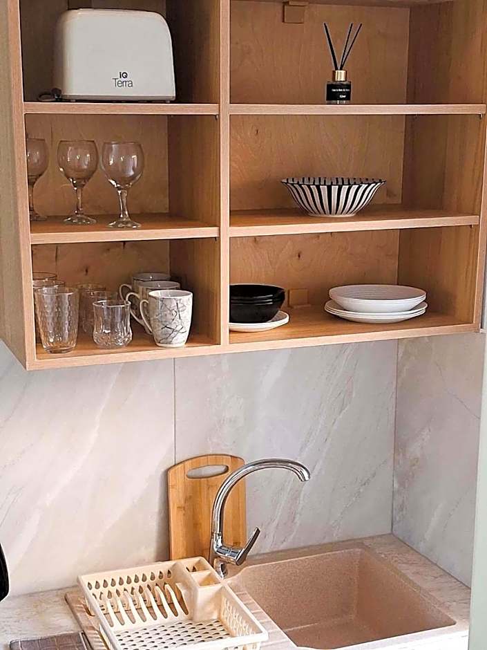 Valianos Studios - Luxury Apartment