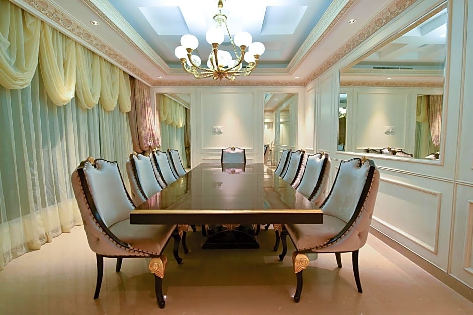 Myko Hotel & Convention Center Makassar