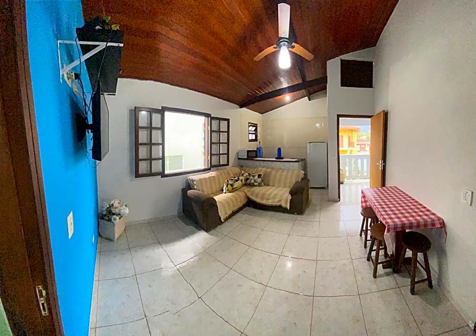 Chalé com churrasqueira - 50 metros da praia da Maranduba - Beira Mar