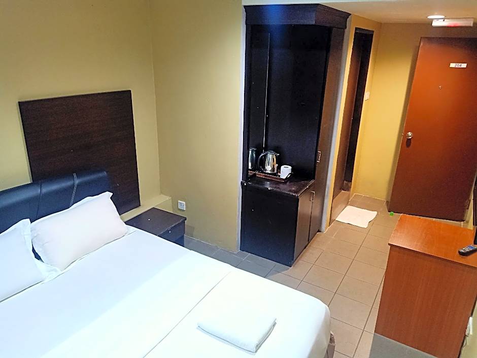 OYO 90411 Perdana Hotel Labuan