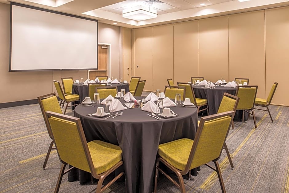 Holiday Inn Joplin, an IHG Hotel