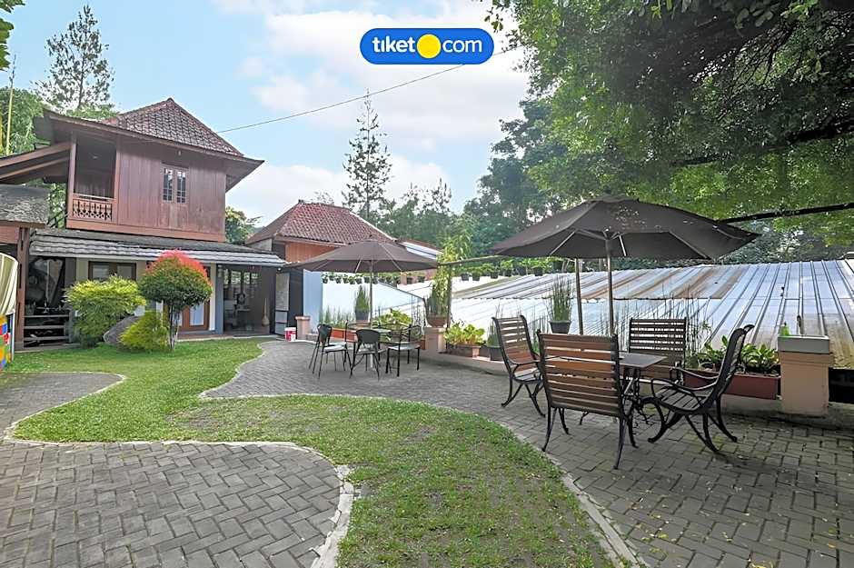 Bantal Guling Villa Lembang