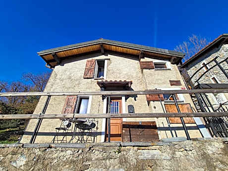 Kleines idyllisches & freistehendes 2 Zimmer Rustico mit 500m2 Umschwung