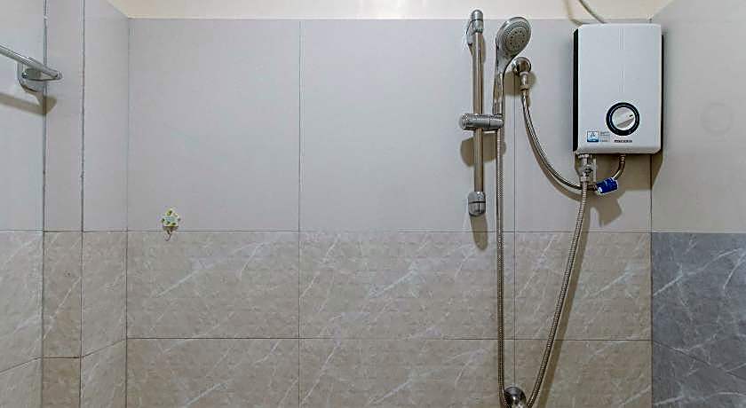 RedDoorz @ EBM One Building