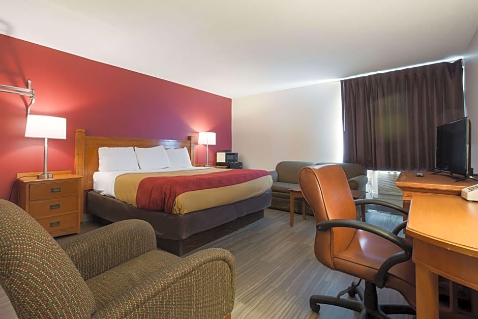 ECONO LODGE INN & SUITES