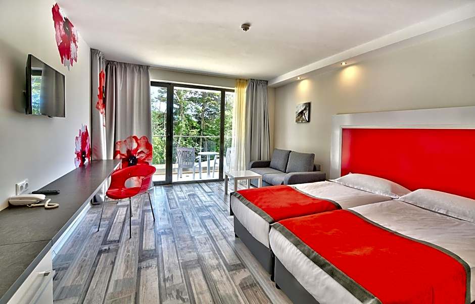 GRIFID Hotel Foresta - All Inclusive & Free GRIFID Beach - Adults Only