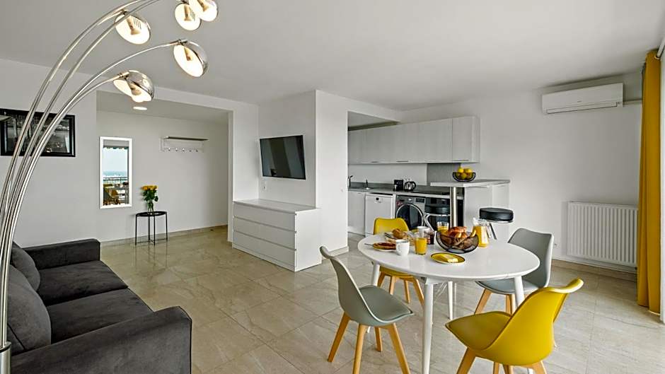 Cannes Marina Appart Hotel Mandelieu