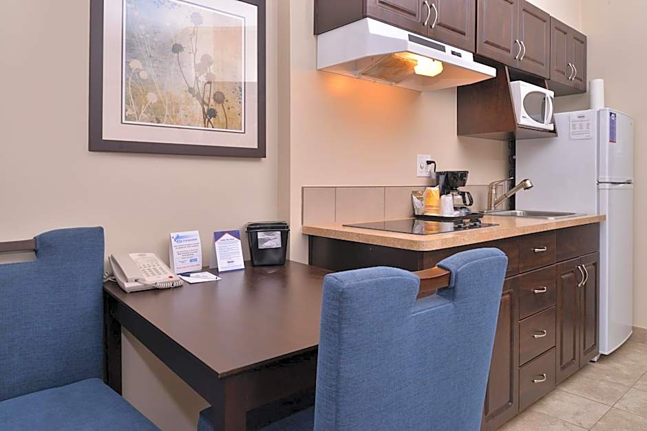 Chateau All Suites Hotel