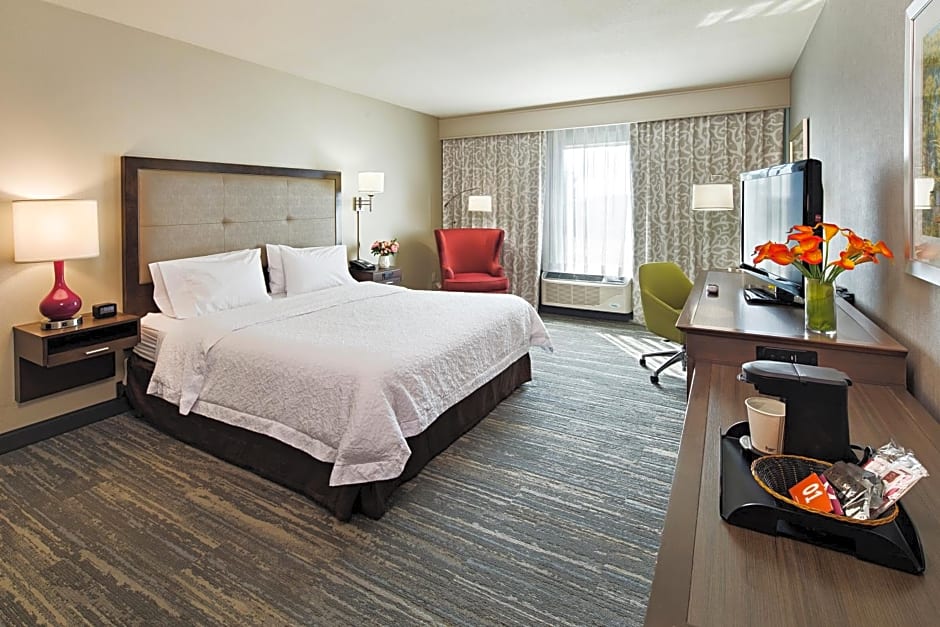 Hampton Inn & Suites Palm Desert