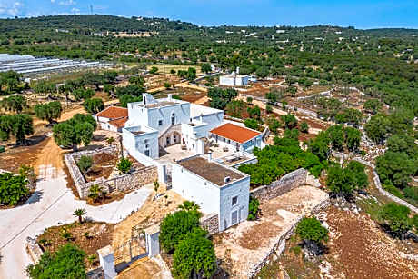 Naturelais Masseria Pittore Monopoli