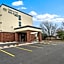 Cobblestone Hotel & Suites - Mosinee