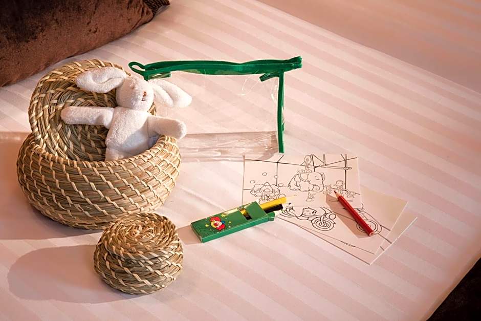 Hotel Des Deux Continents