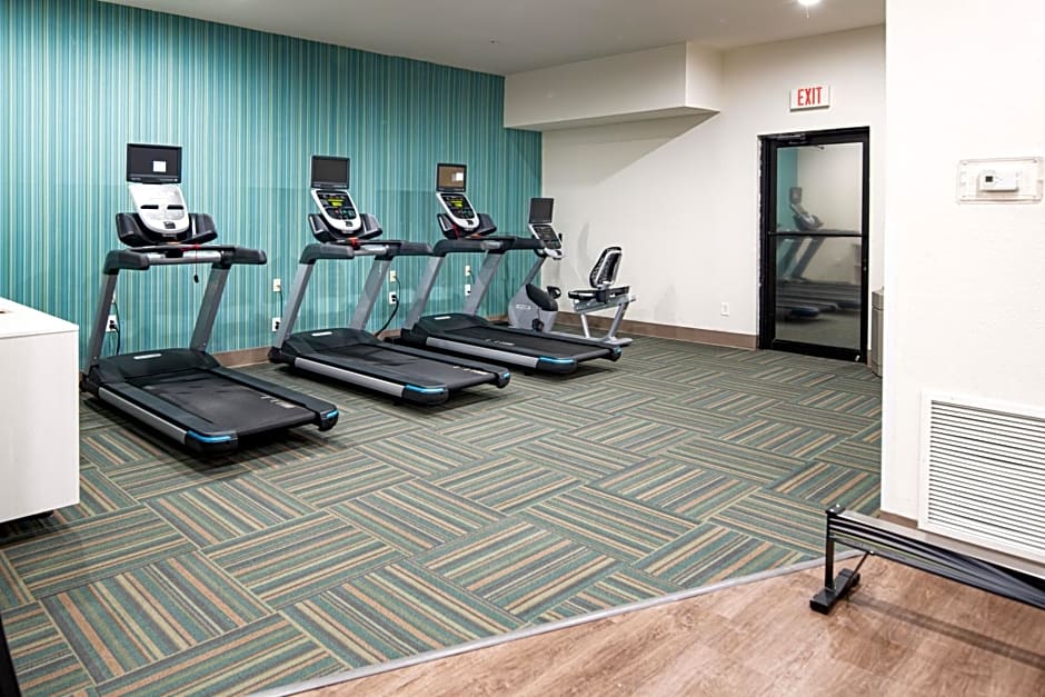 Holiday Inn Express & Suites N Waco Area - West, an IHG Hotel